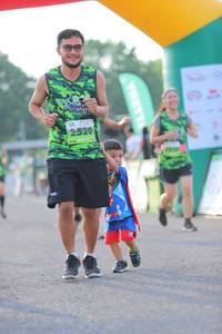 BIB: 2520
                            <button type="button" onclick="openModal(3646985)" class="btn btn-primary btn-sm float-right btn-popup" data-toggle="modal" data-target=".modal-high-quality">
                        <i class="fas fa-shopping-cart"></i> Add to Cart
                    </button>
                                            <button type="button" onclick="isThisMe(3646985, true)" class="btn btn-success btn-sm float-right btn-popup btn-isme hidden" data-toggle="tooltip" data-placement="bottom" title="นี่คือรูปของคุณใช่ไหม คลิกที่นี่เพื่อเอาเข้าอัลบั้ม">
                        <i class="fas fa-plus"></i> Add to album
                    </button>
                    <button type="button" onclick="isThisMe(3646985, false)" class="btn btn-warning btn-sm float-right btn-popup btn-isnotme hidden">
                        <i class="fas fa-ban"></i> Remove from album
                    </button>